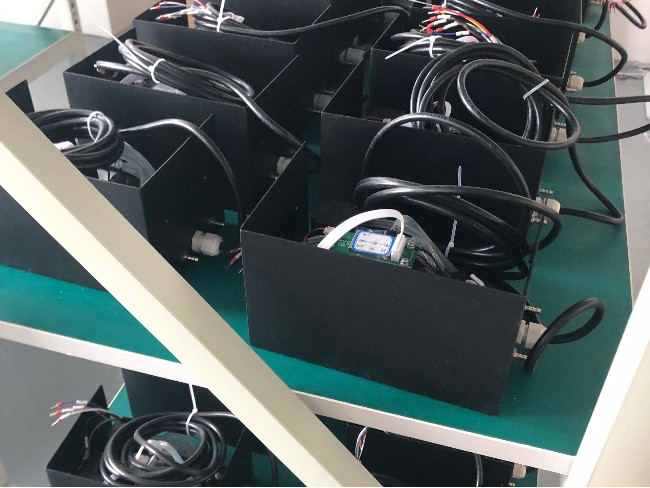 油煙監(jiān)測設(shè)備調(diào)測現(xiàn)場